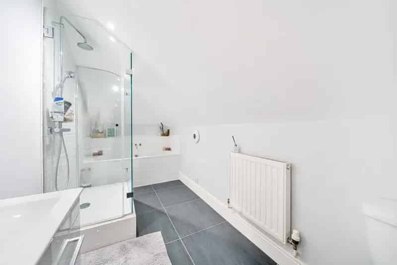 Top Floor Flat near Ladywell and Crofton Park