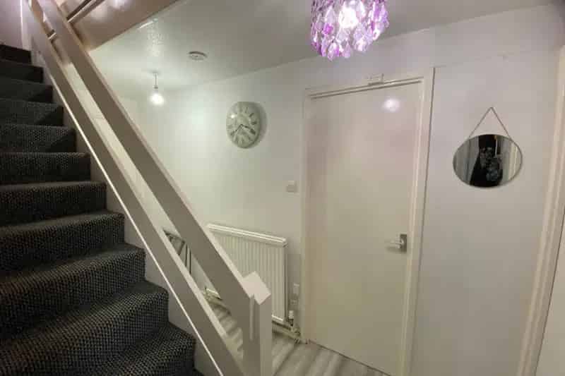 Spacious Furnished House Share in ADEL Available Now