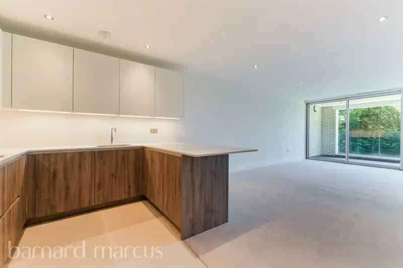 3 Bed Ground Floor Apartment Purley New Build
