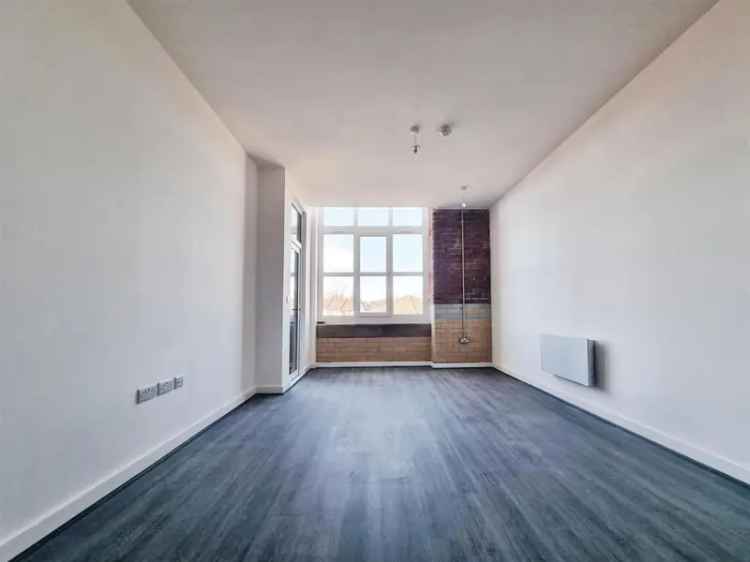 1 Bedroom Flat Bolton - Modern 539 sq ft Apartment