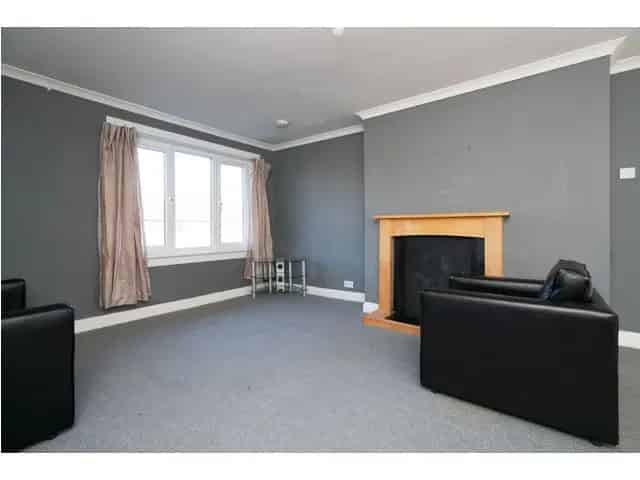 2 bedroom flat  for sale