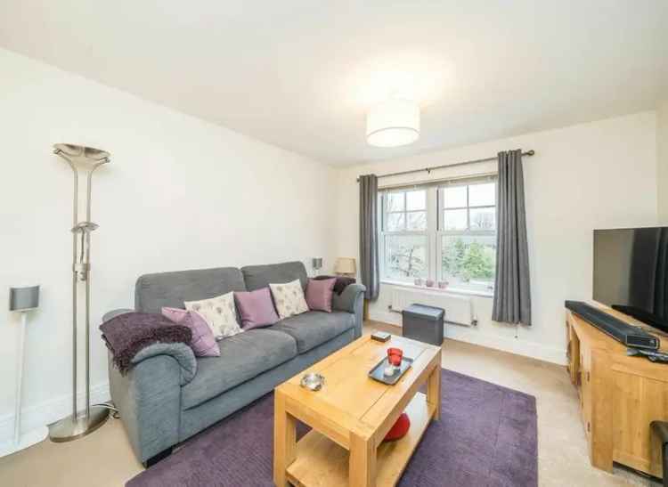 Flat For Sale in Lovelace Road, Elmbridge, England