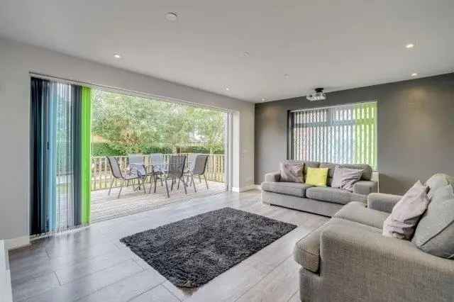 4 Bedroom Detached House with Annex for Sale