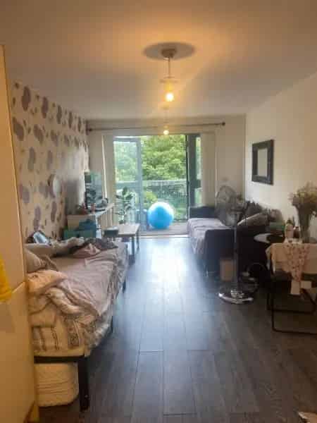 Flat near Custom House Station DLR Elizabeth Line A13