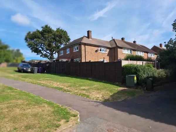 House For Rent in Hertsmere, England