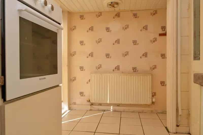 2 Bedroom House For Sale Near Motorway