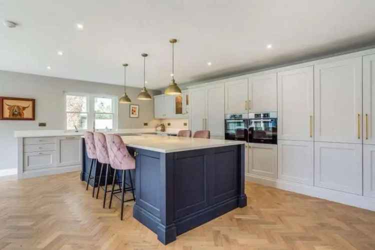 5 Bed House for Sale in Datchet Near Windsor Castle
