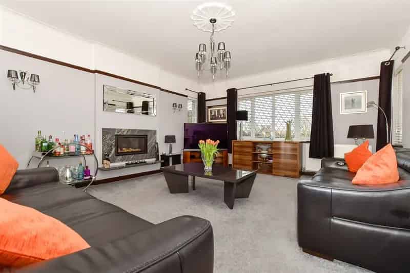 4 Bedroom Detached House for Sale Westbrook