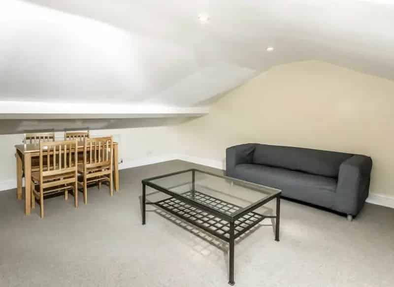 3 Double Bedroom Apartment in Victorian Conversion Clapham Brixton