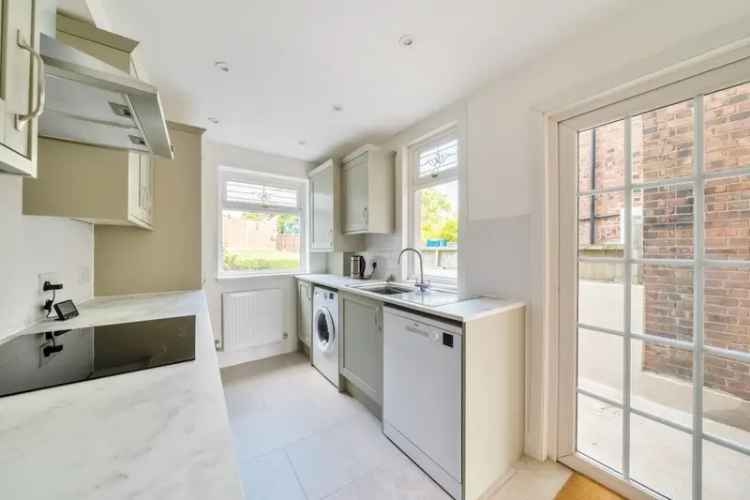 3 bedroom terraced house to rent