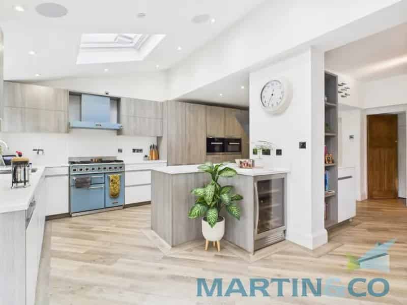 5 Bedroom House To Rent Available August 30 2025
