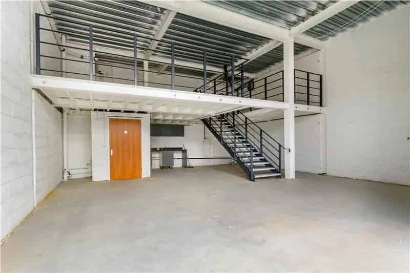 Atelier Creative Studios: Flexible Workspace for Makers and Offices