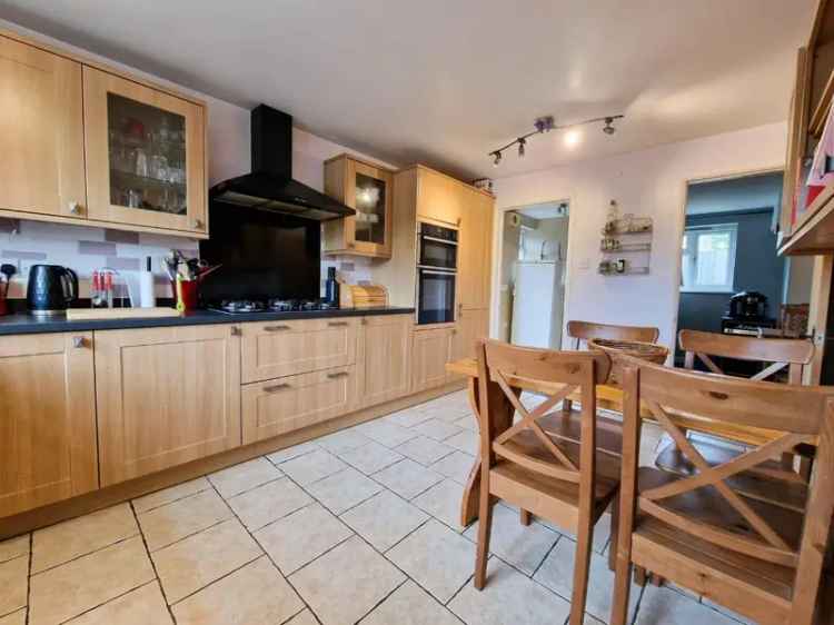 4 Bedroom House For Sale in Rodborough