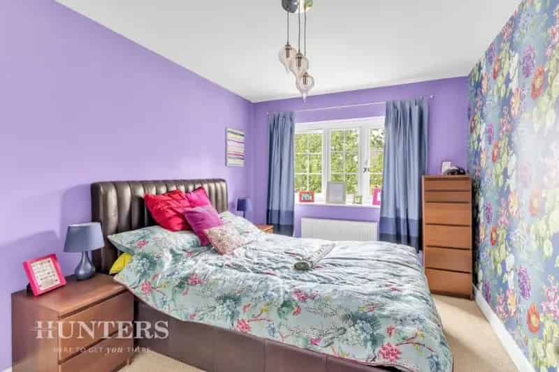 5 Bed Detached House for Sale