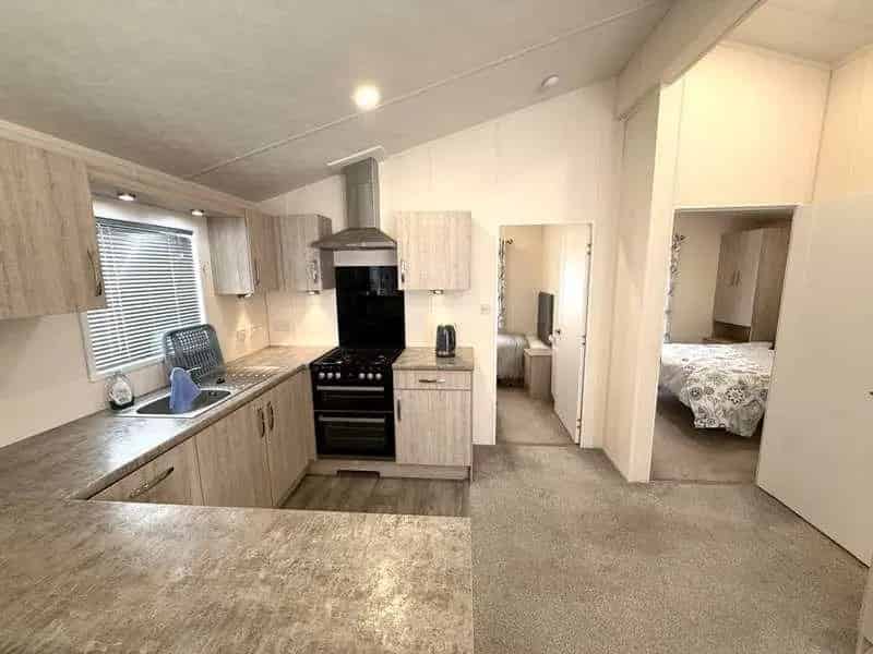 2 bed property for sale