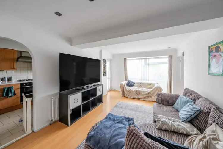 Spacious 2-Bed Flat near Beckenham Place Park