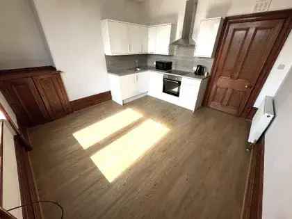 2 Bedroom Flat 73m² Aberdeen City Center Unfurnished