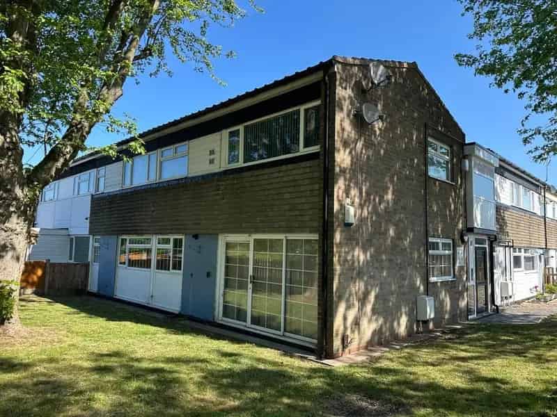 2 Bedroom Flat to Rent