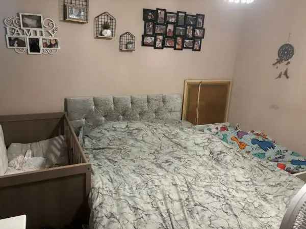 2 Bed House Near Schools Shops Transport