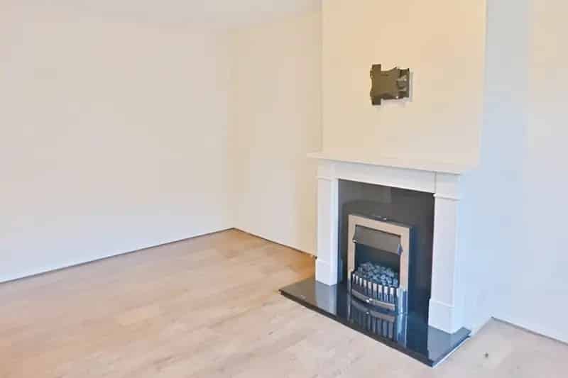 Family & Professional Home near Transport - Garden & Garage