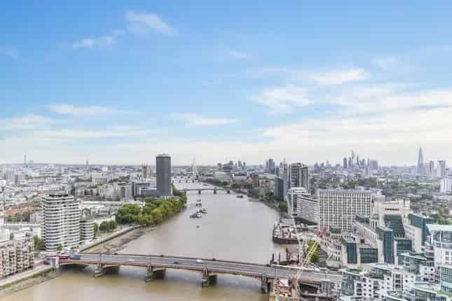 3 Bed 2 Bath River View Apartment St Georges Wharf