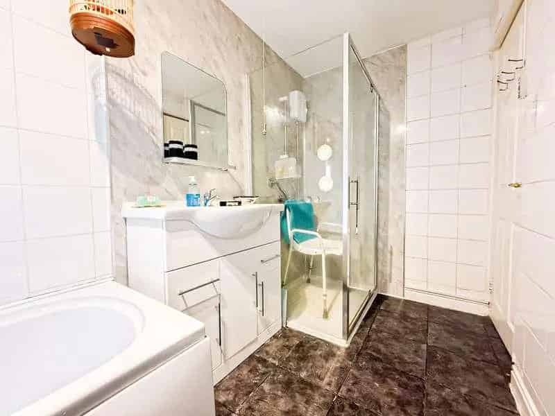 2 Bed Flat for Sale in Woolton