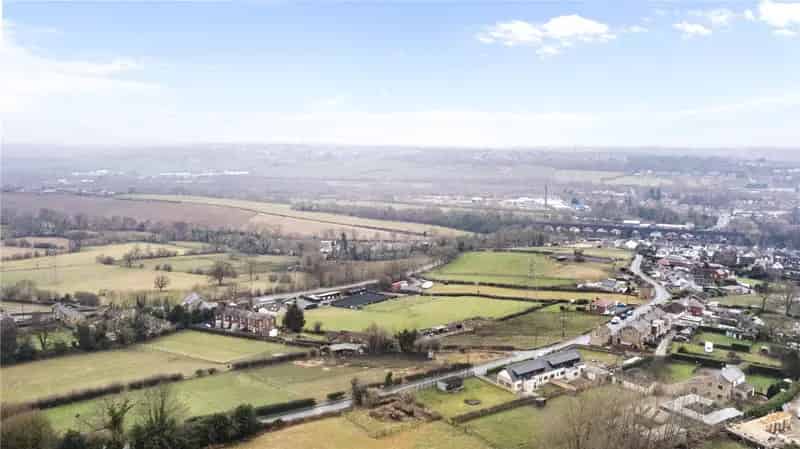 4 Bedroom Semi-Detached House with Stunning Countryside Views
