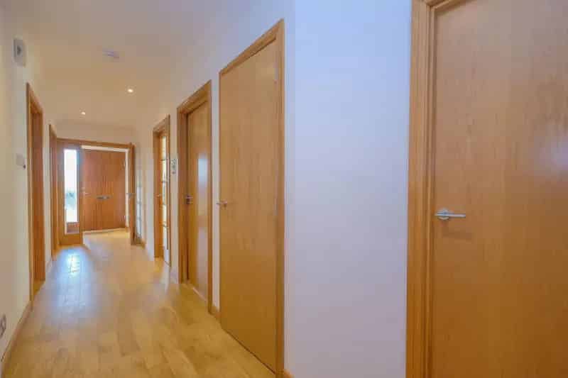 3 Bed Detached Bungalow Modern Open Plan Kitchen