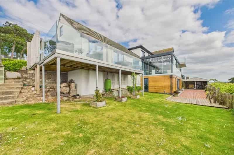 4 Bedroom Detached House with Annexe North Somerset