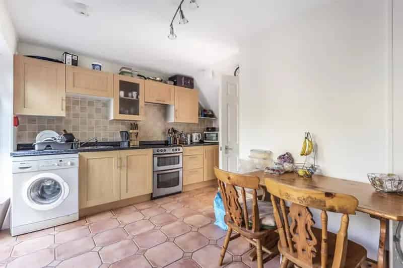 4 Bedroom House To Let HMO Suitable