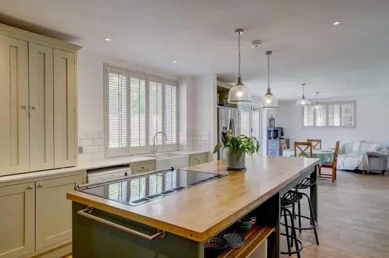 5 Bedroom Detached House Wicklewood