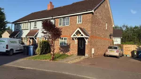 3-Bed House Swap Elvetham Heath for London Property