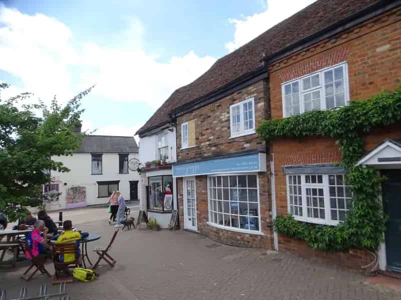 Retail Unit for Lease in Redbourn Village Centre