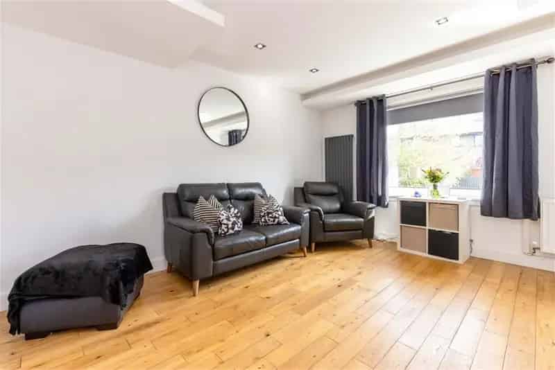 3 Bed Flat Upper Villa Colinton Mains South Facing Garden Garage