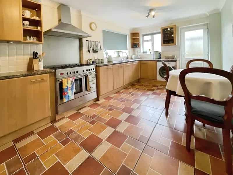 2 Bedroom Semi Detached Bungalow Whitchurch