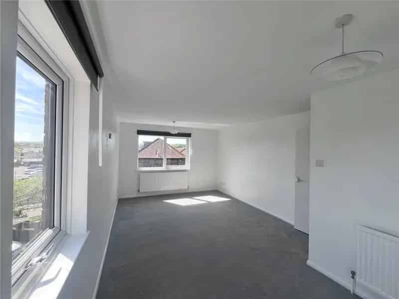 1 Bedroom Flat Bristol City Center Modern Amenities City Views