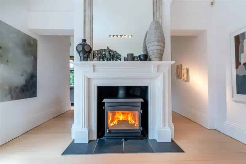 5 Bedroom Detached House New Barn Road New Barn