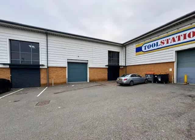 Modern Industrial Unit with Ground Floor Storage