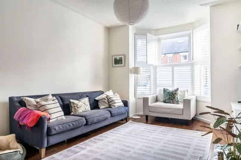5 Bedroom Victorian Townhouse Horsham Near Train Station