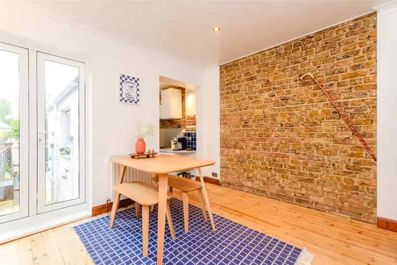 2 Bedroom Terraced House Greenhithe Near Bluewater