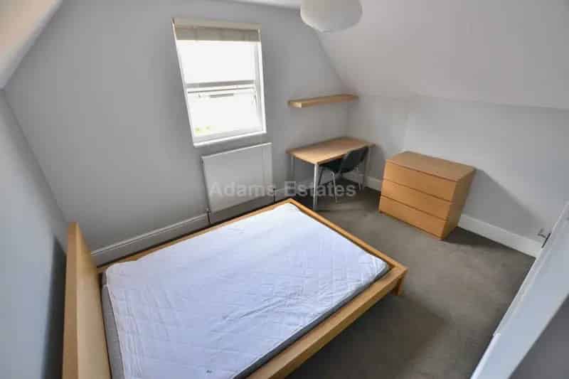 1 Bedroom House Share Hamilton Road Bills Included