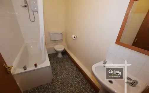 2 Bed Flat Southampton City Centre Available Now