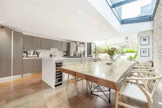 Stunning Refurbished Family Home in Clapham SW4