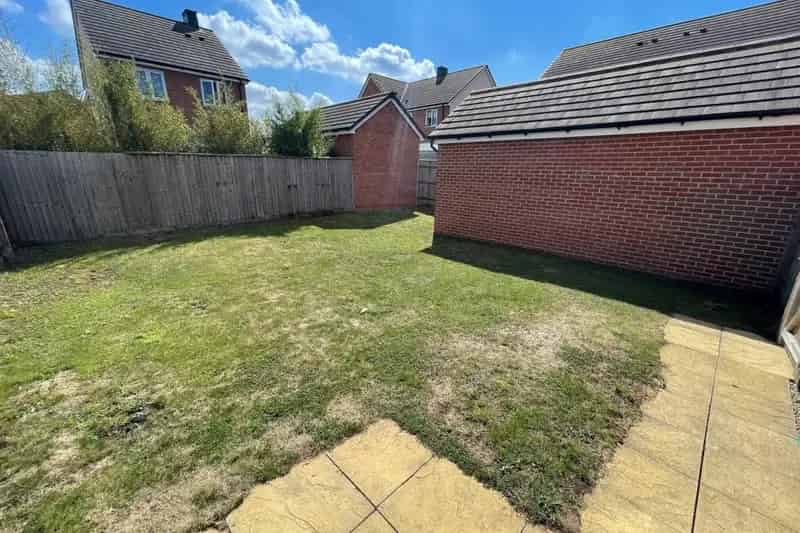 New Build Semi Detached House Near Town Centre