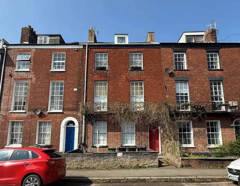 1 Bedroom Apartment for Sale