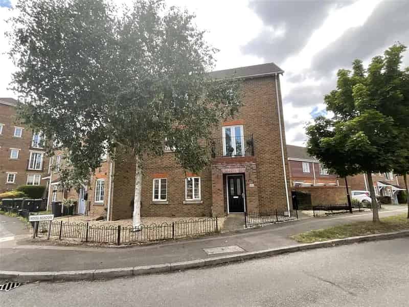 3 Bedroom End Terrace House for Sale in Singleton