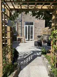 4 Bedroom 336m² Victorian House Aberdeen