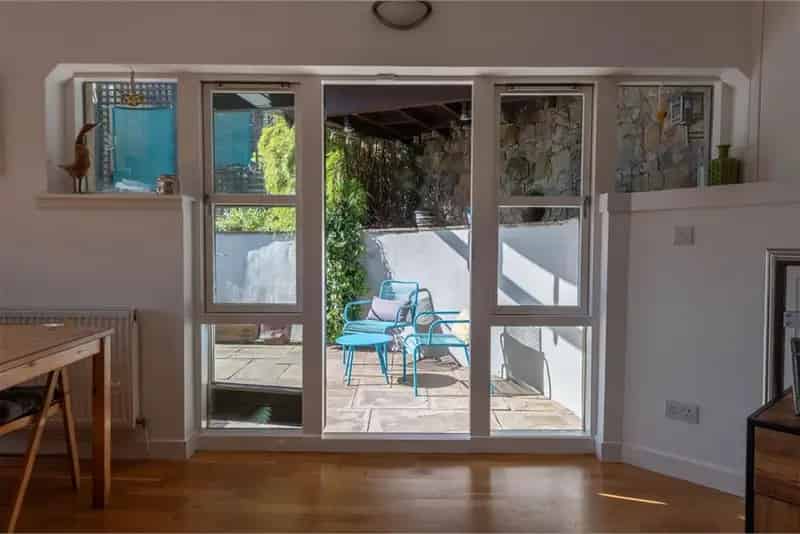 2 Bed Flat Duplex with Private Garden and Parking Craiglockhart