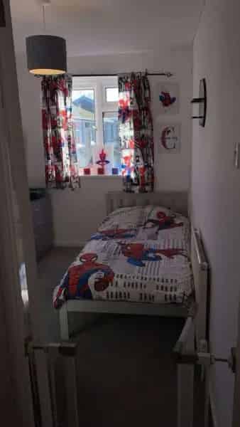 3 Bedroom House Near Shops and Schools