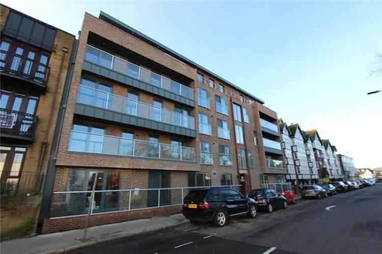 1 bedroom flat/apartment in Hadleigh